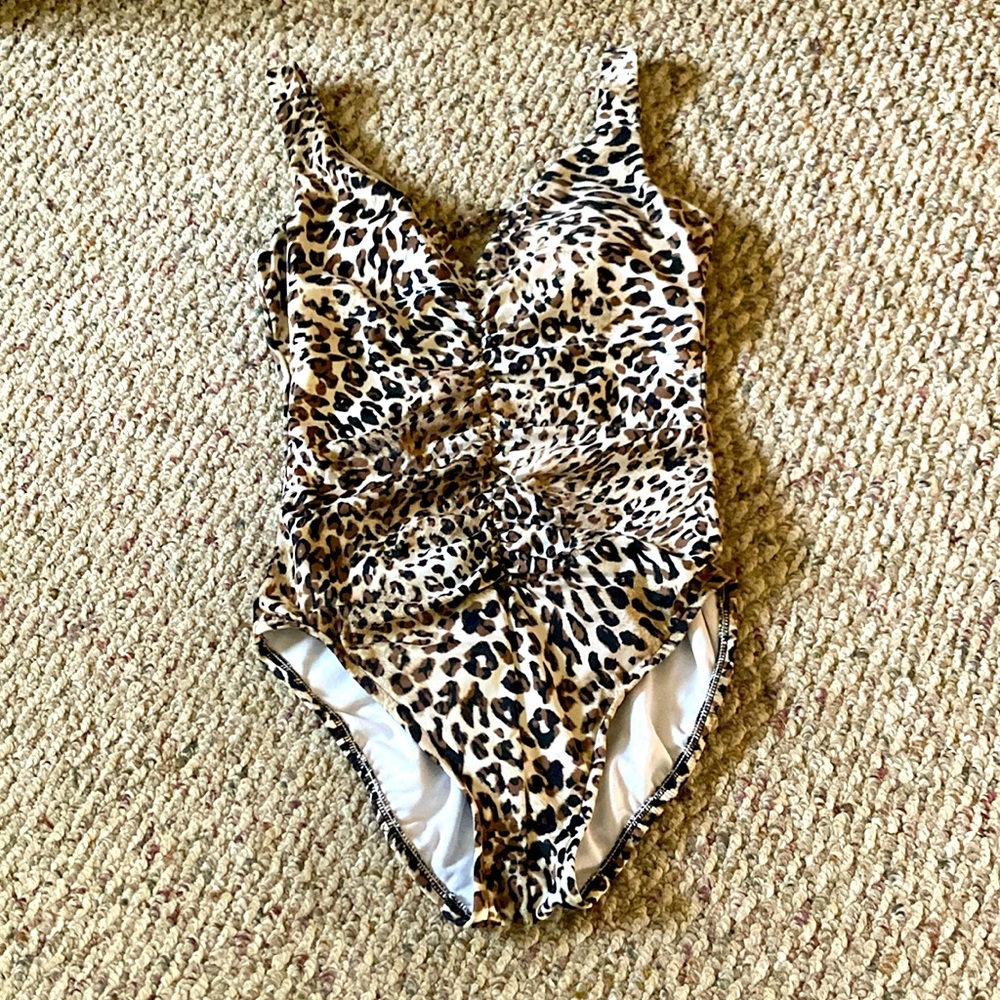 Cute one piece swimsuit